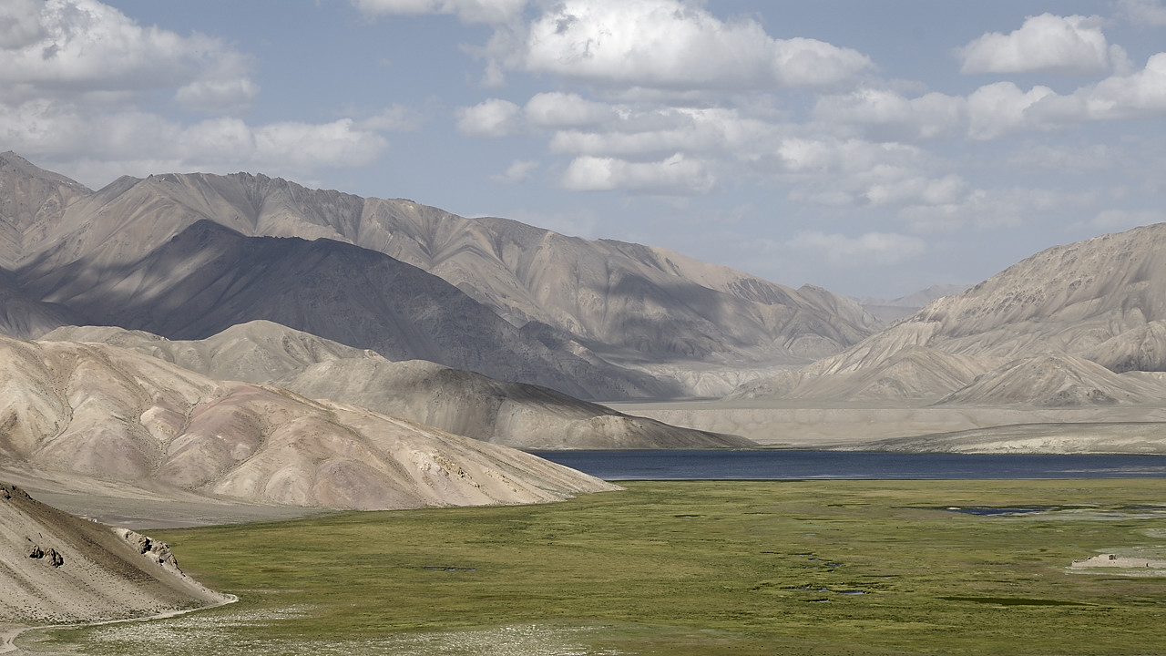 100816-18.jpg - Bulunkul (lac et village)