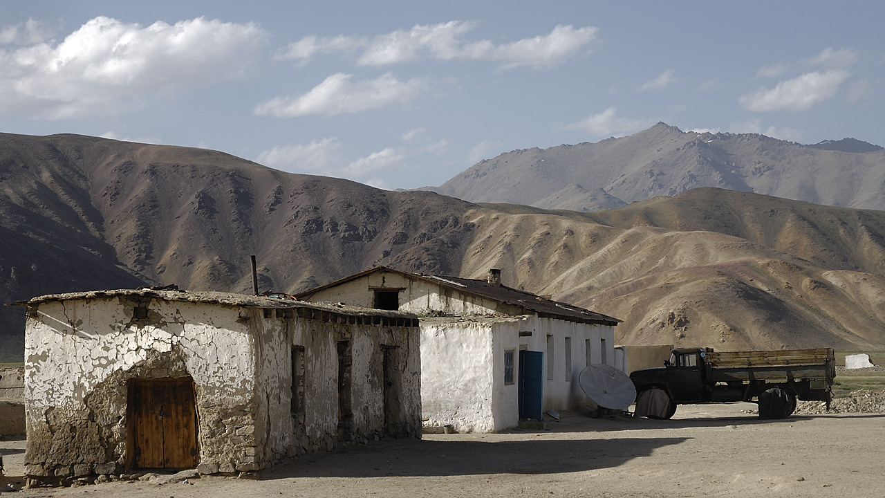 100816-22.jpg - Bulunkul