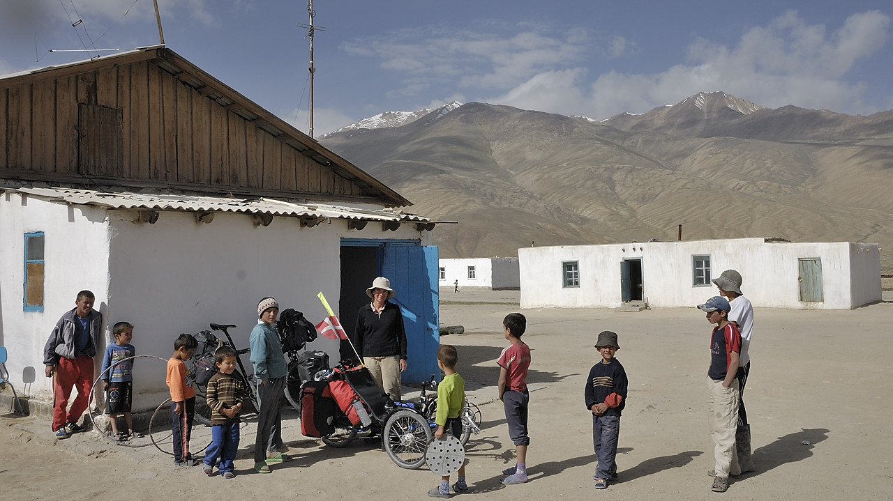 100817-02.jpg - D�part de Bulunkul