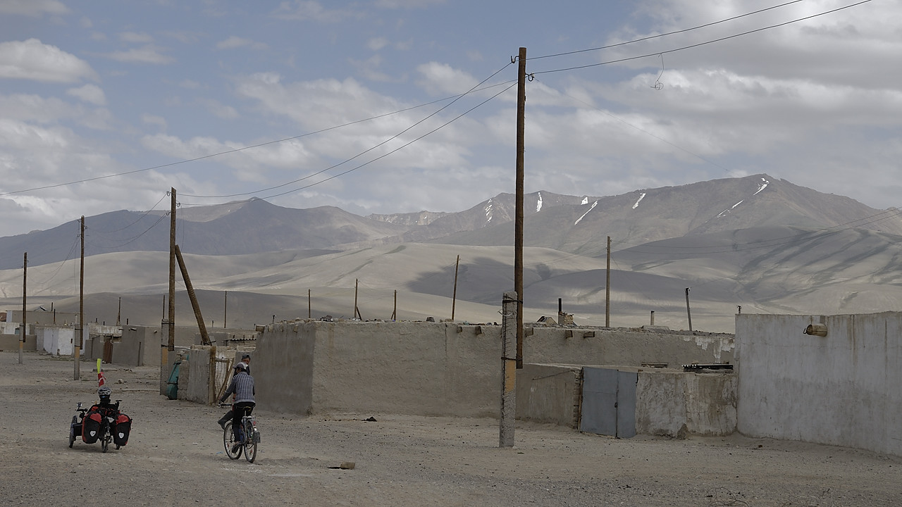 100817-14.jpg - Alichur