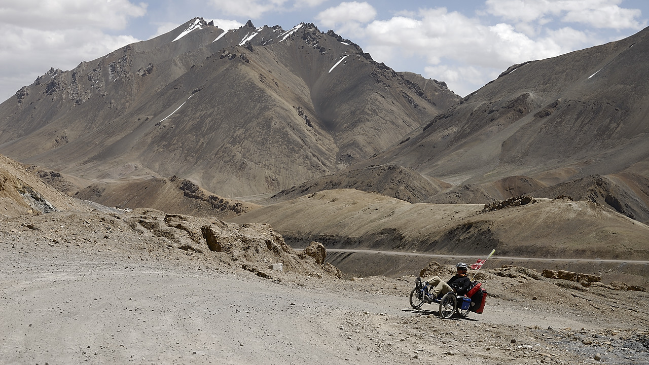 100820-12.jpg - Akbaital Pass