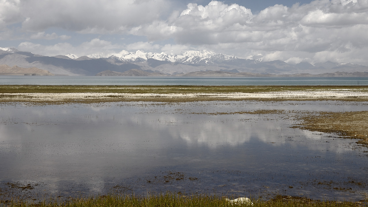 100821-06.jpg - Lac Karakul, Alai Range (massif du Pic Lenine)