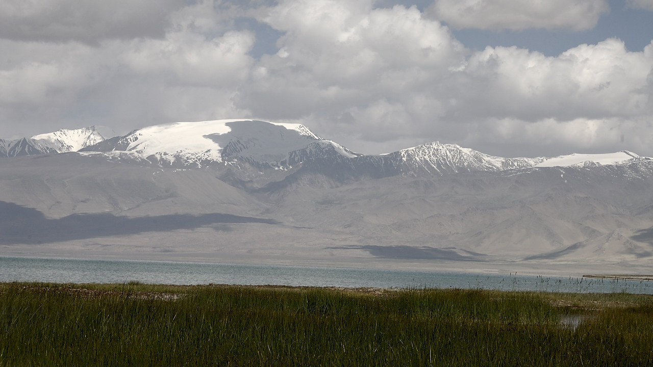100821-11.jpg - Lac Karakul, Sarykol Range