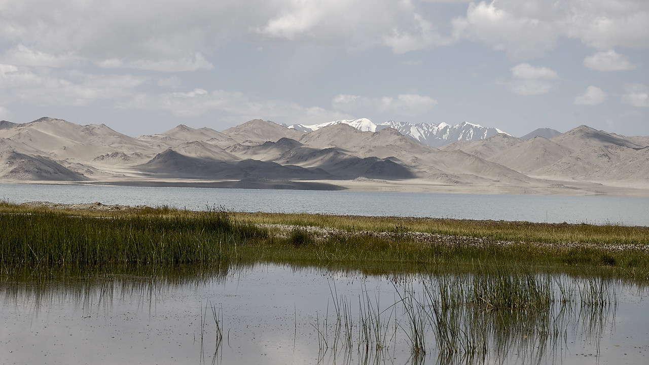 100821-12.jpg - Lac Karakul