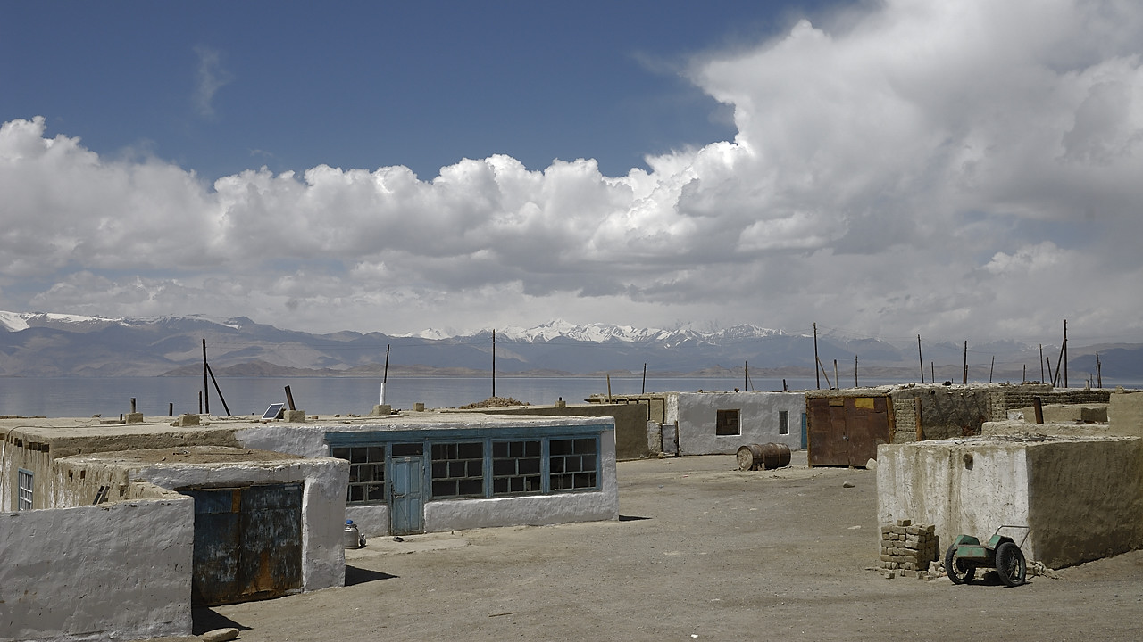 100821-16.jpg - Karakul