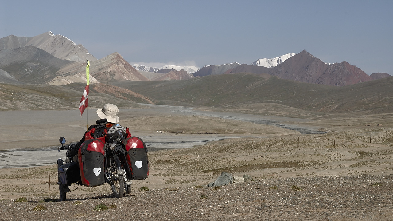 100823-02.jpg - Mont�e au Kizil Art