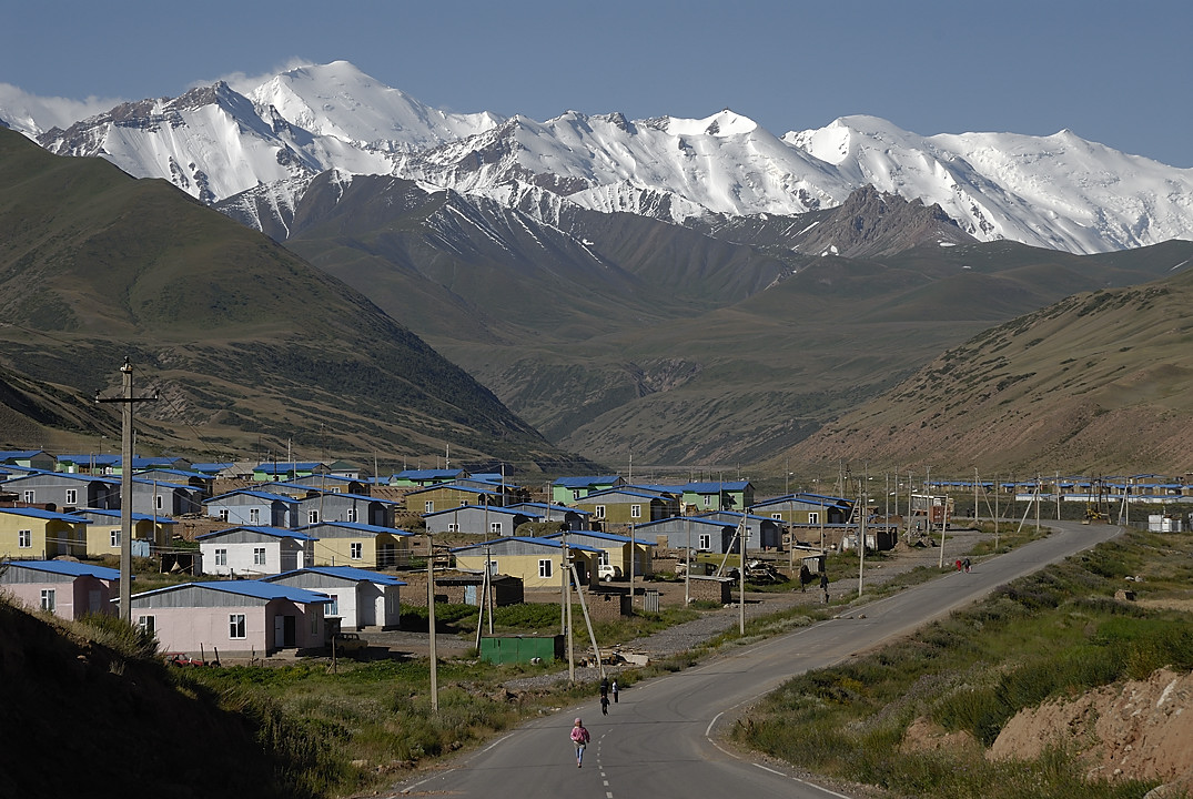 100827-02.jpg - D�part de Nura