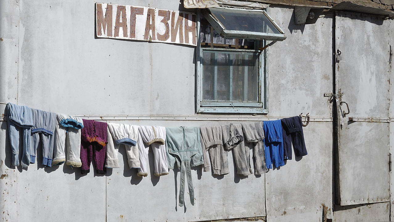 100827-10.jpg - Poste fronti�re d'Irkechtam