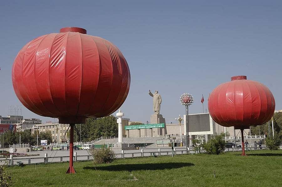 _PPB0676.jpg - Kashgar : la ville chinoise, Mao toujours l�