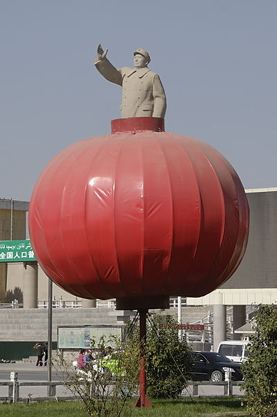 _PPB0678.jpg - Kashgar : la ville chinoise, Mao toujours l�
