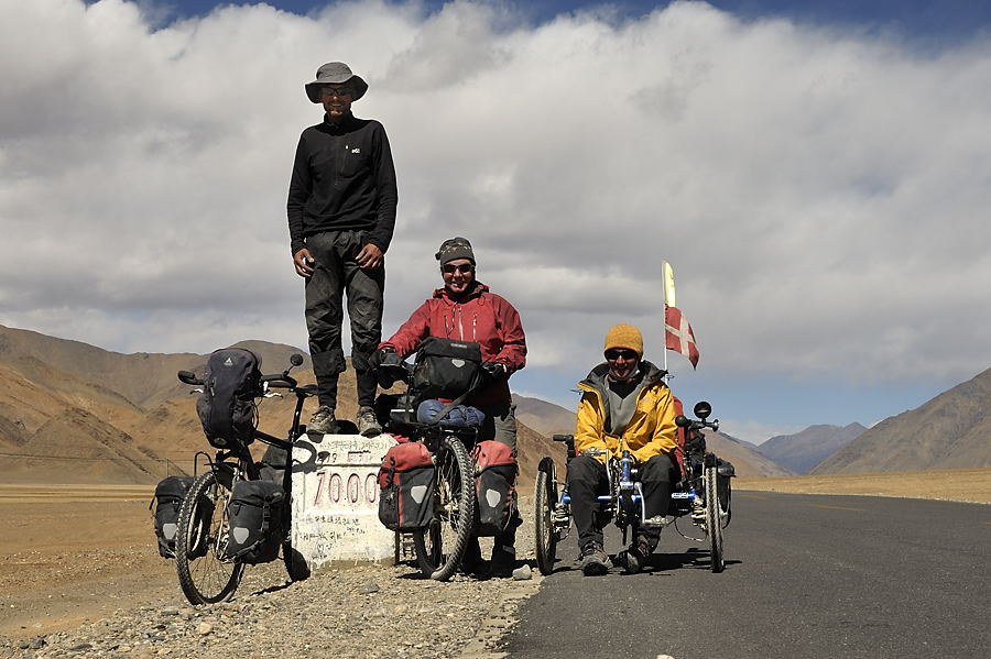 _PPB0583.jpg - 1000 km sur la Xinjiang-Tibet highway. Enfin Highway...
