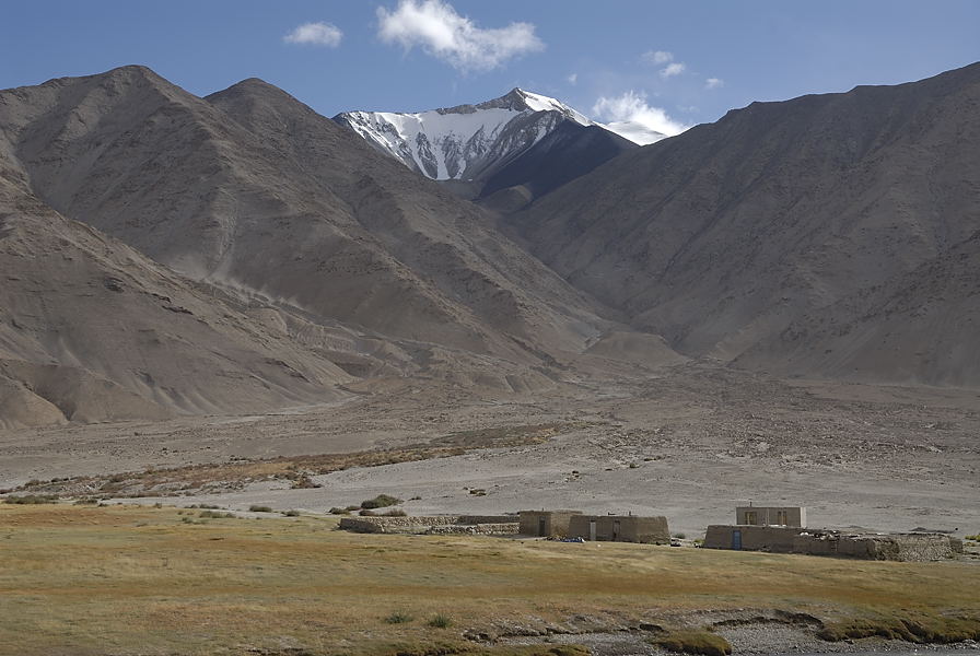 _PPB9930.jpg - Le long de la rivi�re Karakash