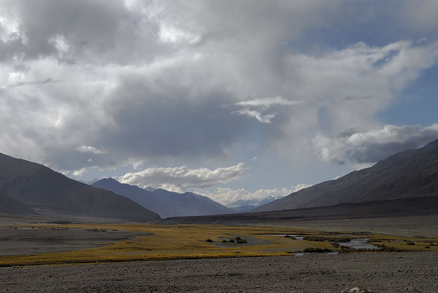 _PPB9935.jpg - Le long de la rivi�re Karakash