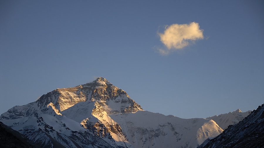 _PPB1334.jpg - Everest