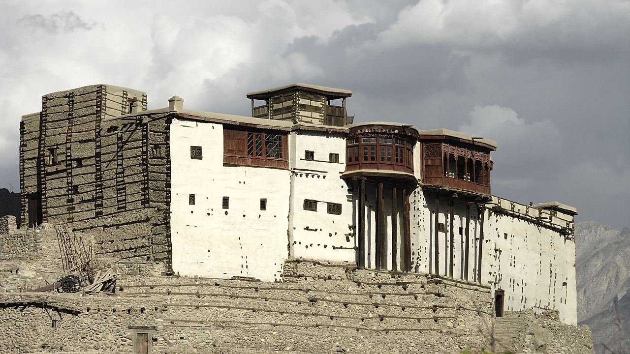 120802-161934.jpg - Karimabad, Baltit Fort