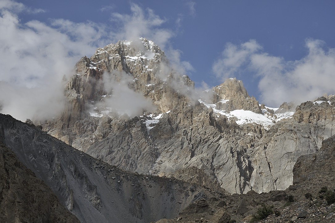 120806-153259.jpg - Redescente sur Shimshal