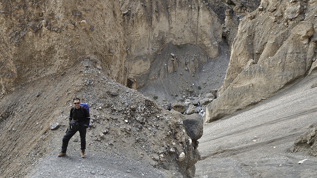 120806-154723.jpg - Redescente sur Shimshal