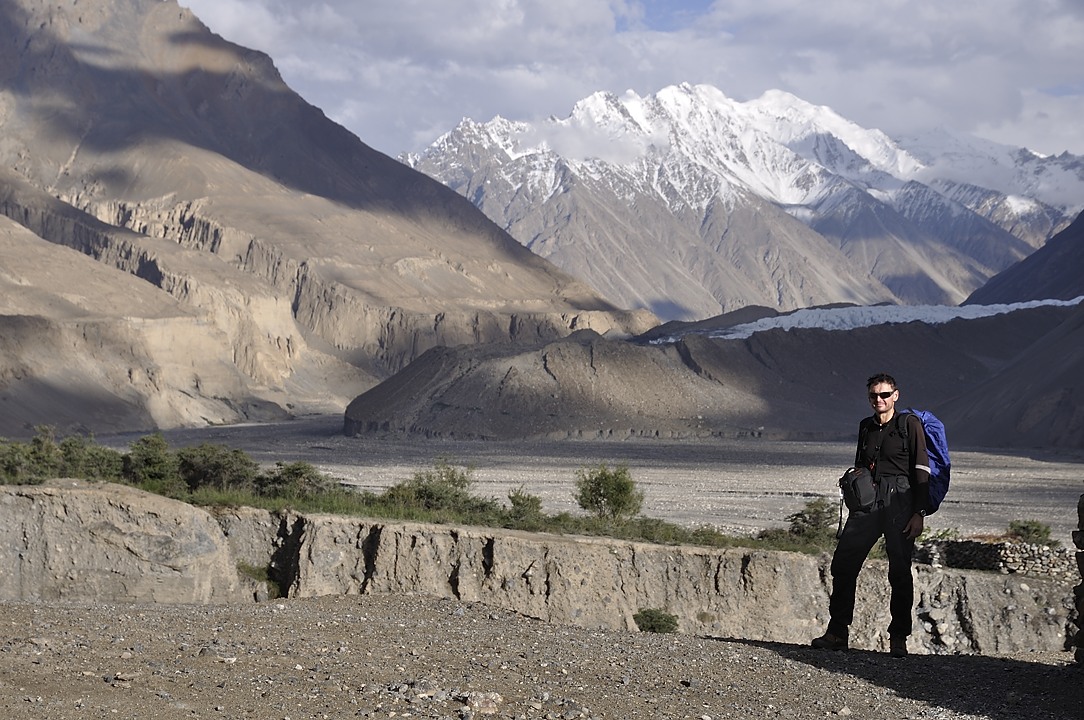 120806-172331.jpg - Vallée de Shimshal, vers l'amont ; glacier de Yazgil
