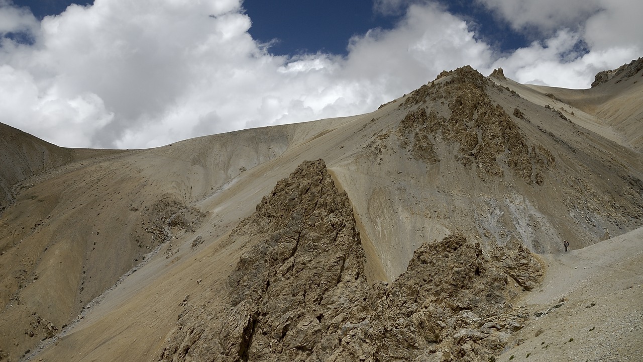 120812-110837.jpg - Montée au Schachmick Pass
