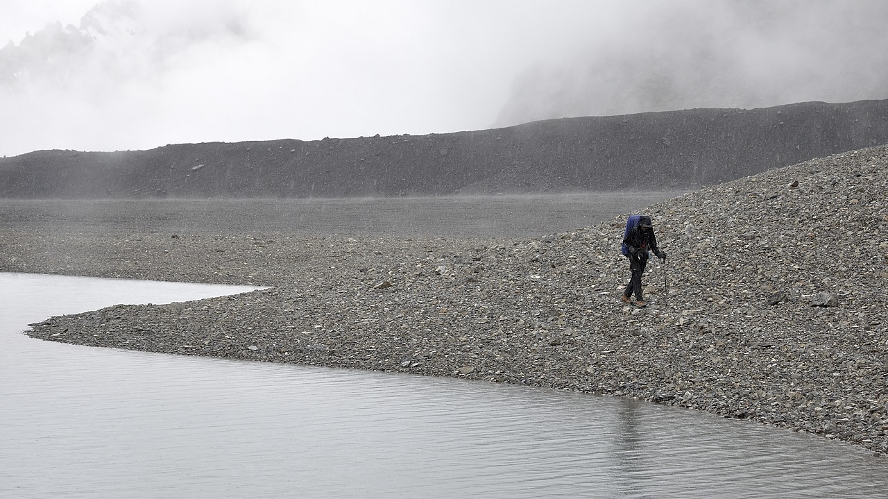 120816-113537.jpg - Lac au nord du col Boissum