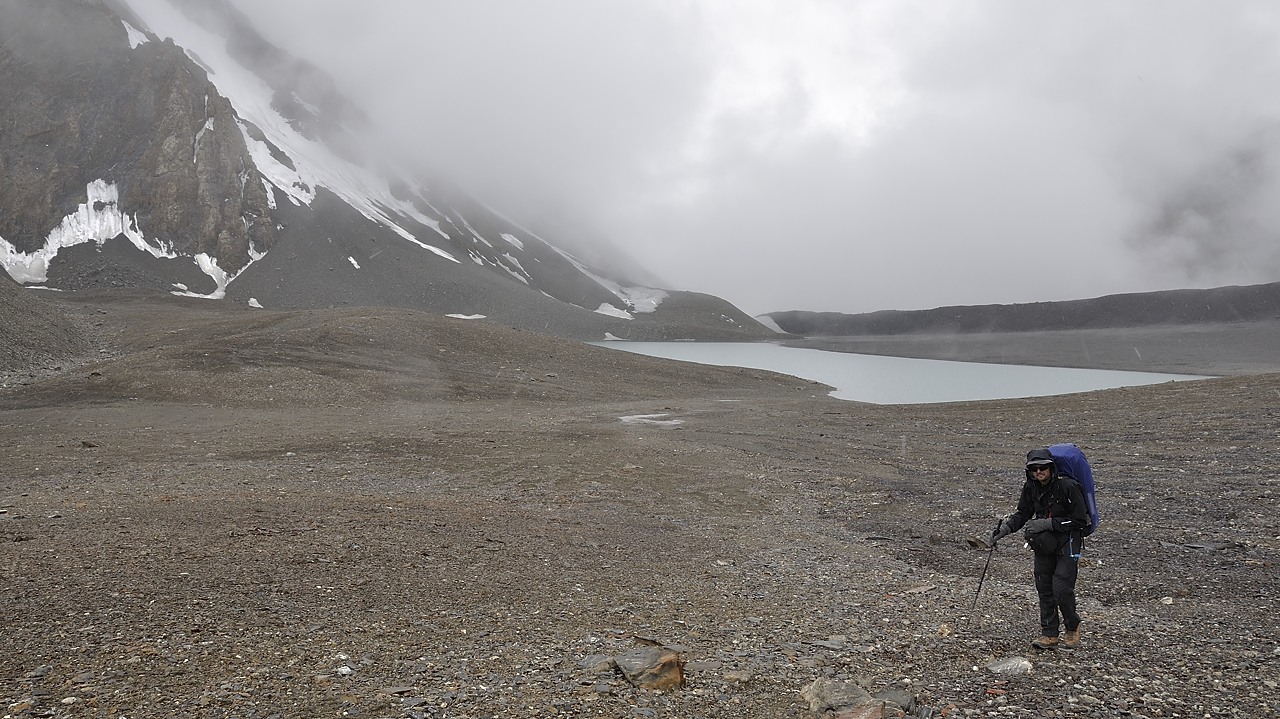 120816-114018.jpg - Lac au nord du col Boissum