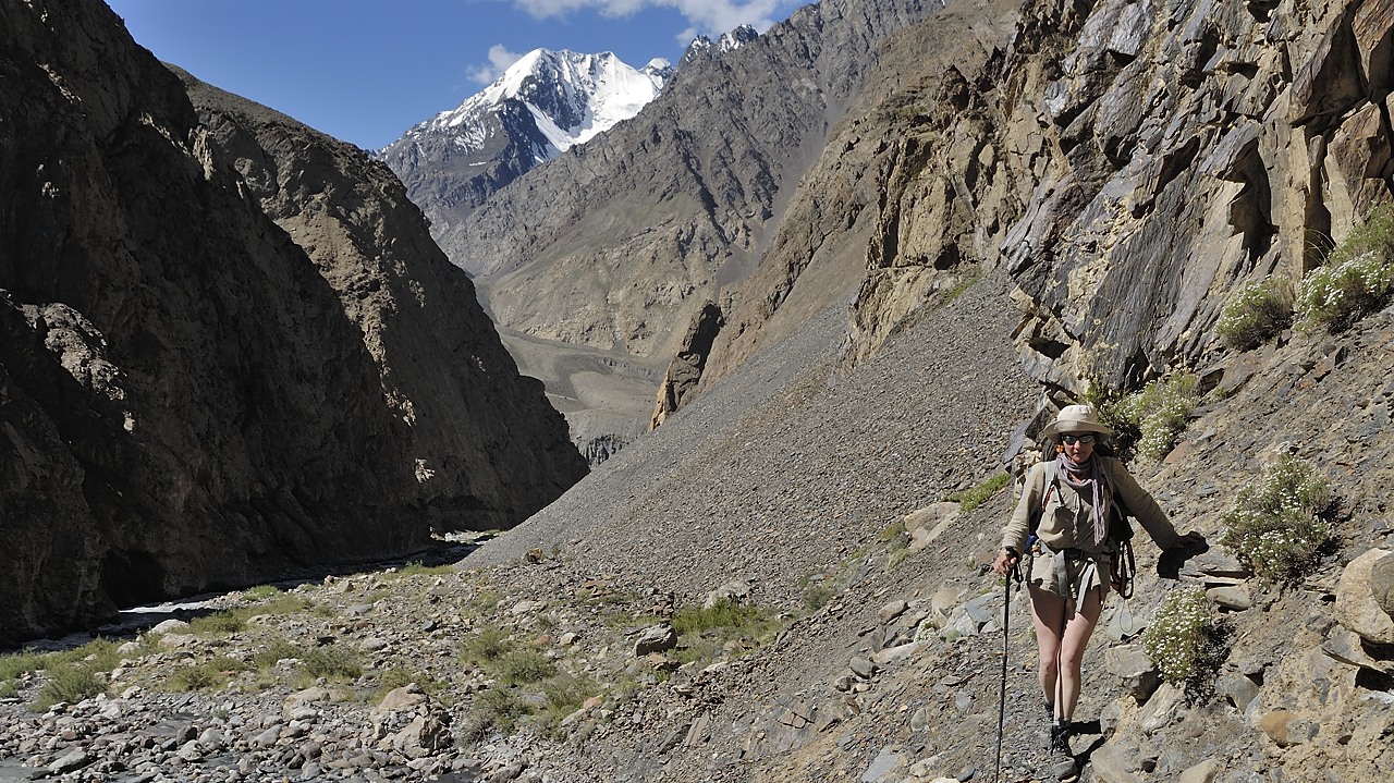 120818-092835.jpg - Le long de la rivière Chafchingol