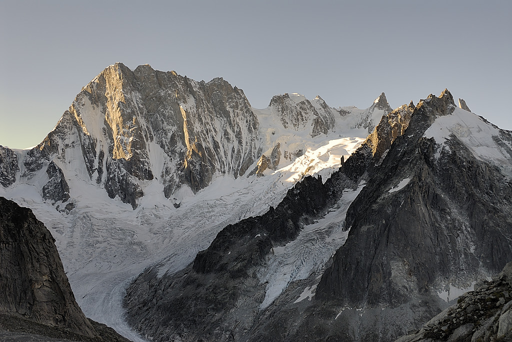 070909-03.jpg - Jorasses