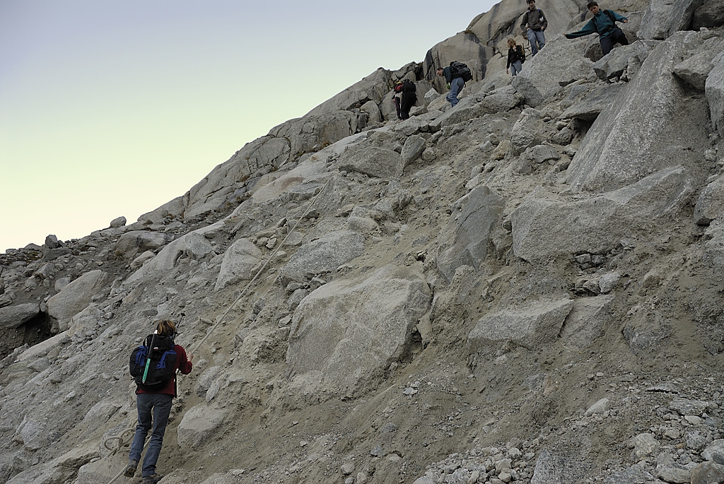 070909-04.jpg - Descente du Couvercle sur le Glacier de Tal�fre