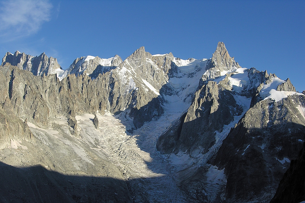 070915-33.jpg - Au sommet de la deuxi�me Tour d'Orient : des Jorasses � la Dent du G�ant