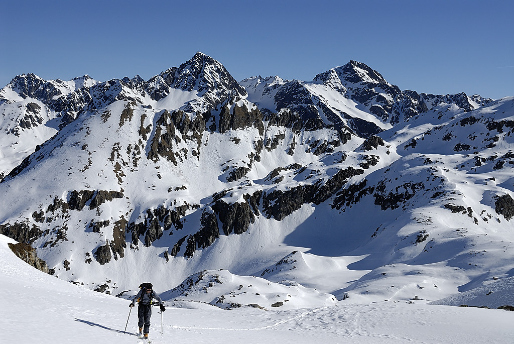 080223-04.jpg - Rocher d'Arguille, Tepey, Bec d'Arguille