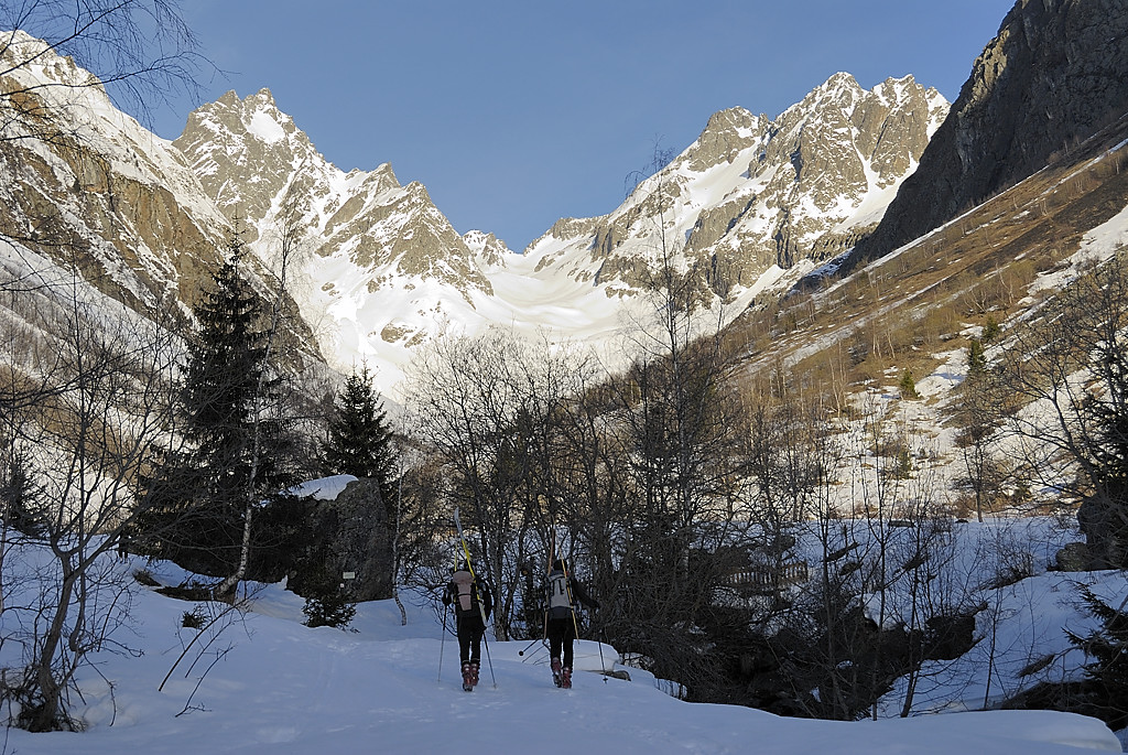 080315-02.jpg - Charmet de l'Aiguille, Col du Gleysin