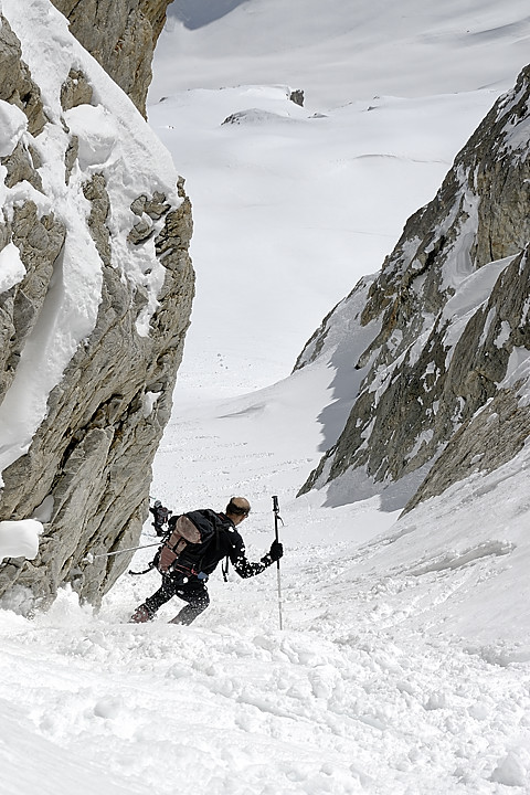 080405-17.jpg - Descente du Col