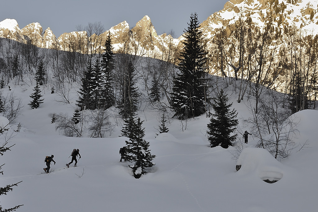 090131-01.jpg - Entre du vallon