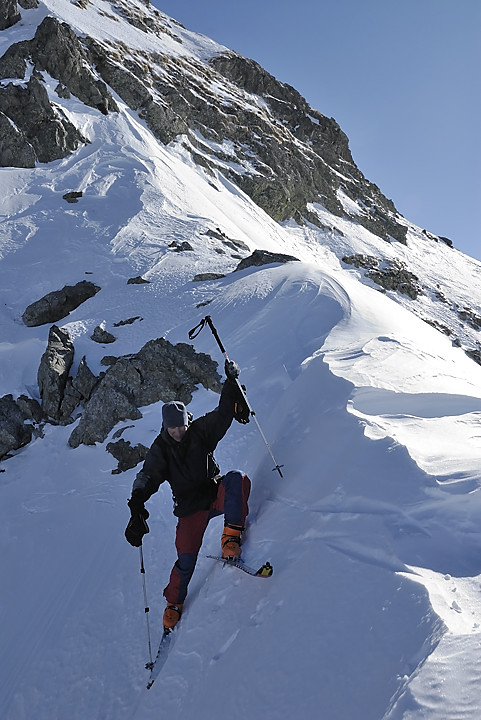 090220-07.jpg - Le Col