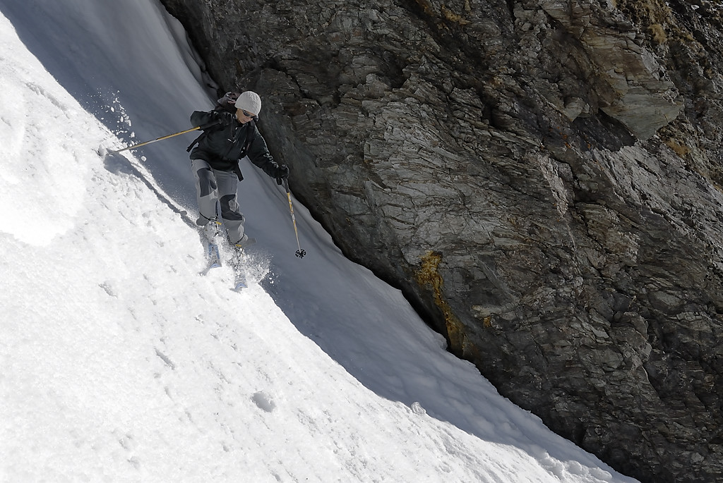 090228-16.jpg - Petit couloir dans la descente