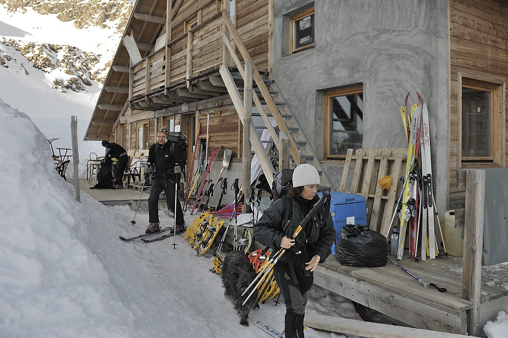 090320-01.jpg - Refuge de la Blanche