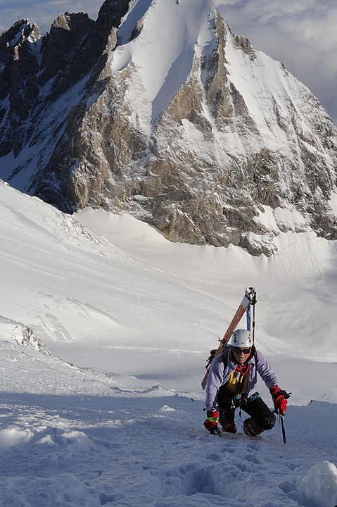 090505-08.jpg - Remont�e du couloir des Italiens