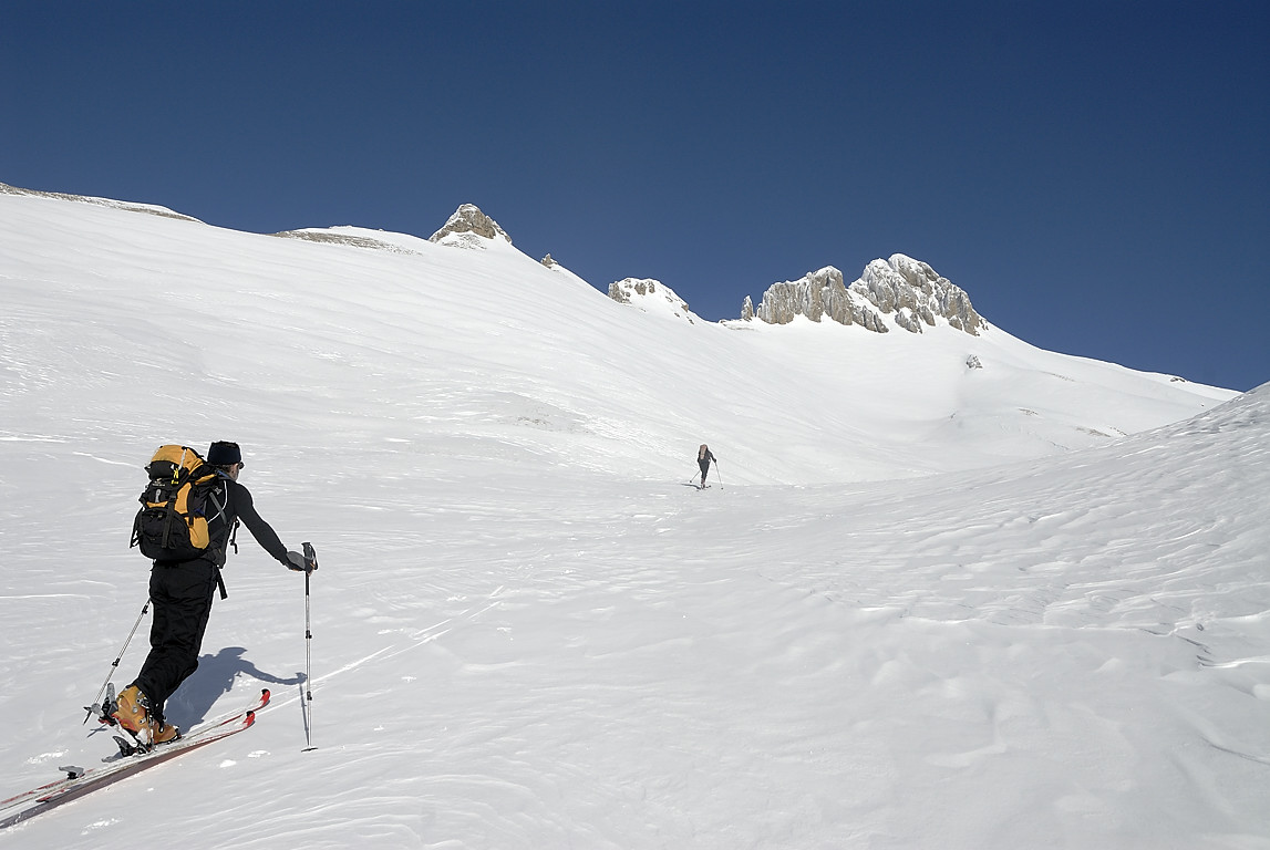 100207-10.jpg - Sortie du vallon de la Truchi�re, vue sur l'ar�te Sud de la T�te de l'Aupet