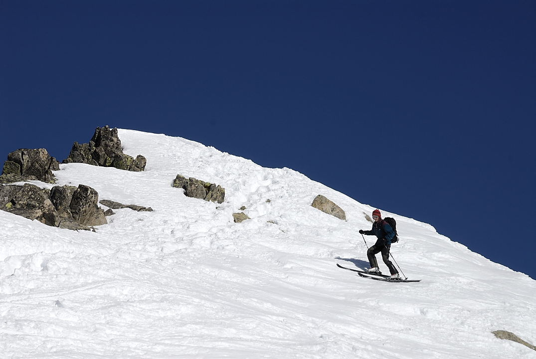 110129-03.jpg - Desceente du sommet