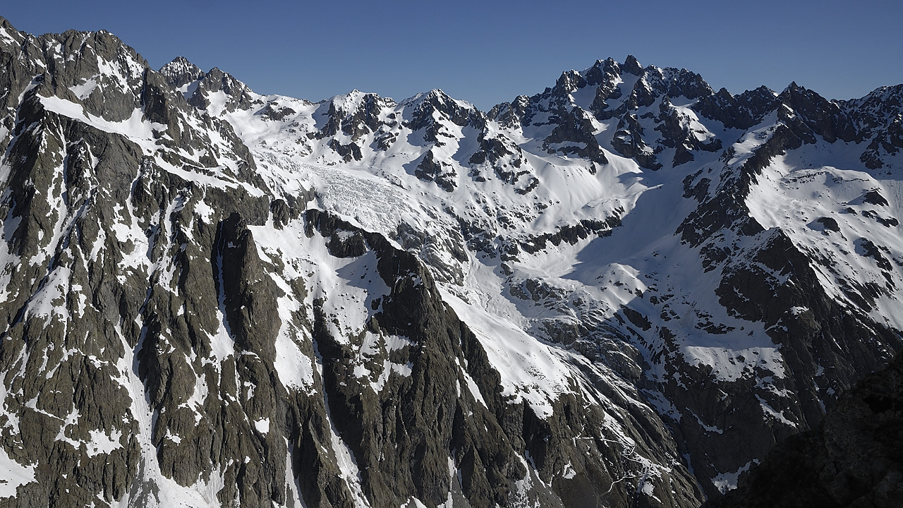 110409-19.jpg - Les Agneaux