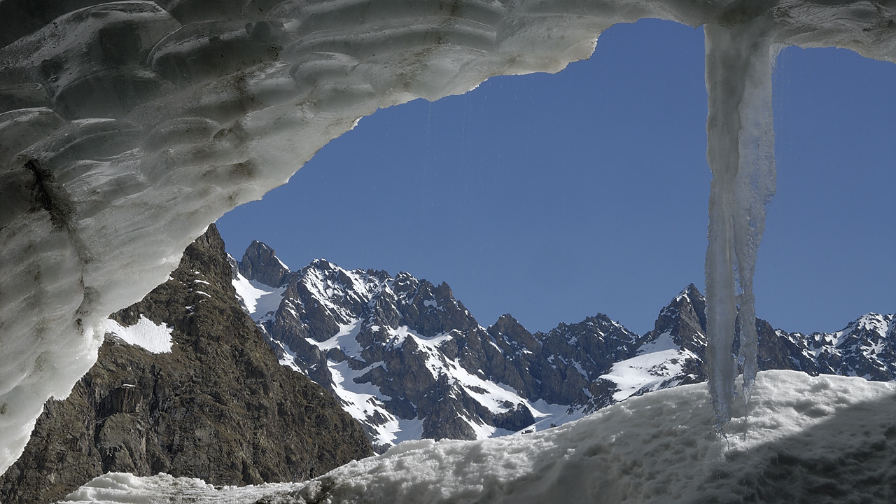 110409-28.jpg - Sous le Glacier Noir