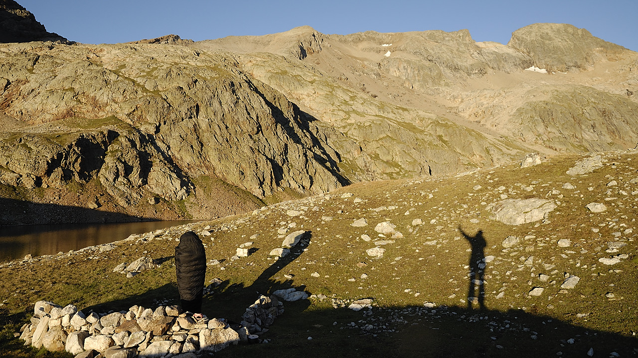 110827-195504.jpg - Bivouac au lac du Vallon