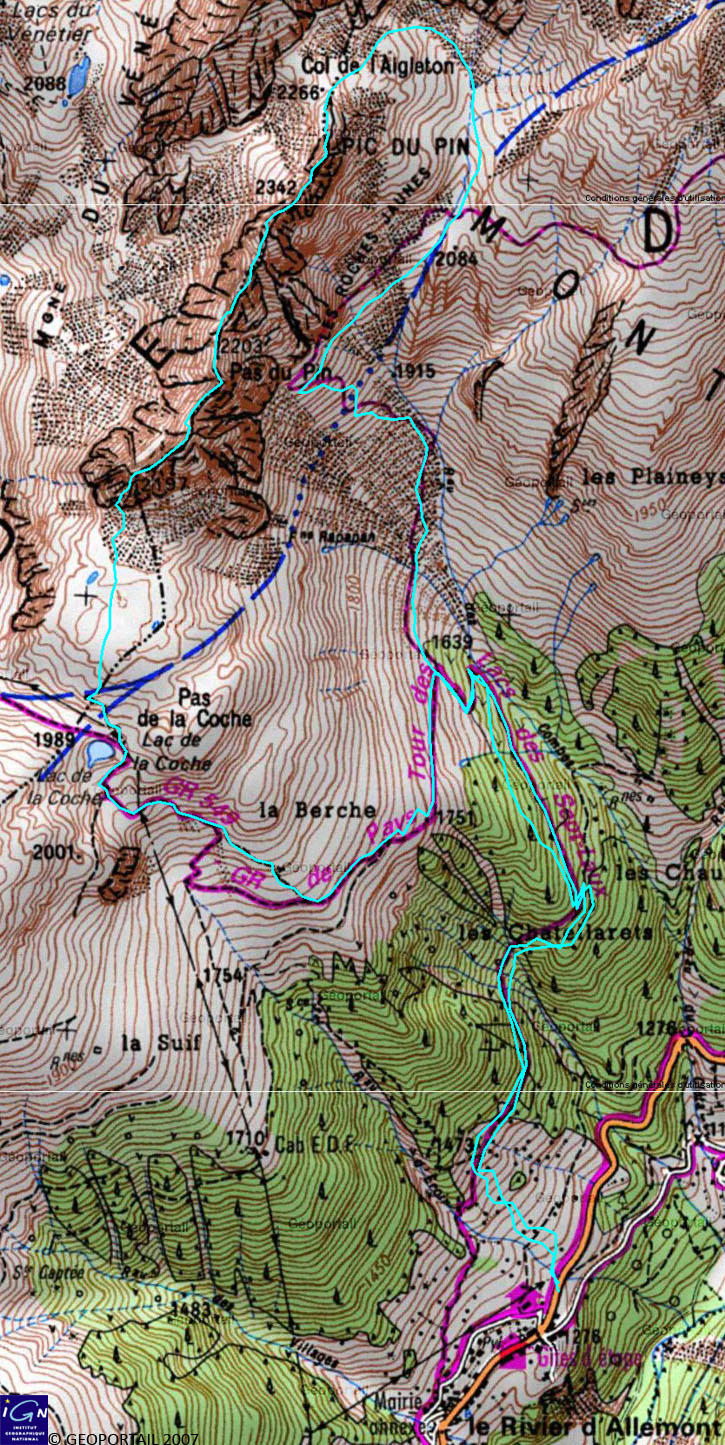 110903-00.jpg - Traversée de la crête du Pin