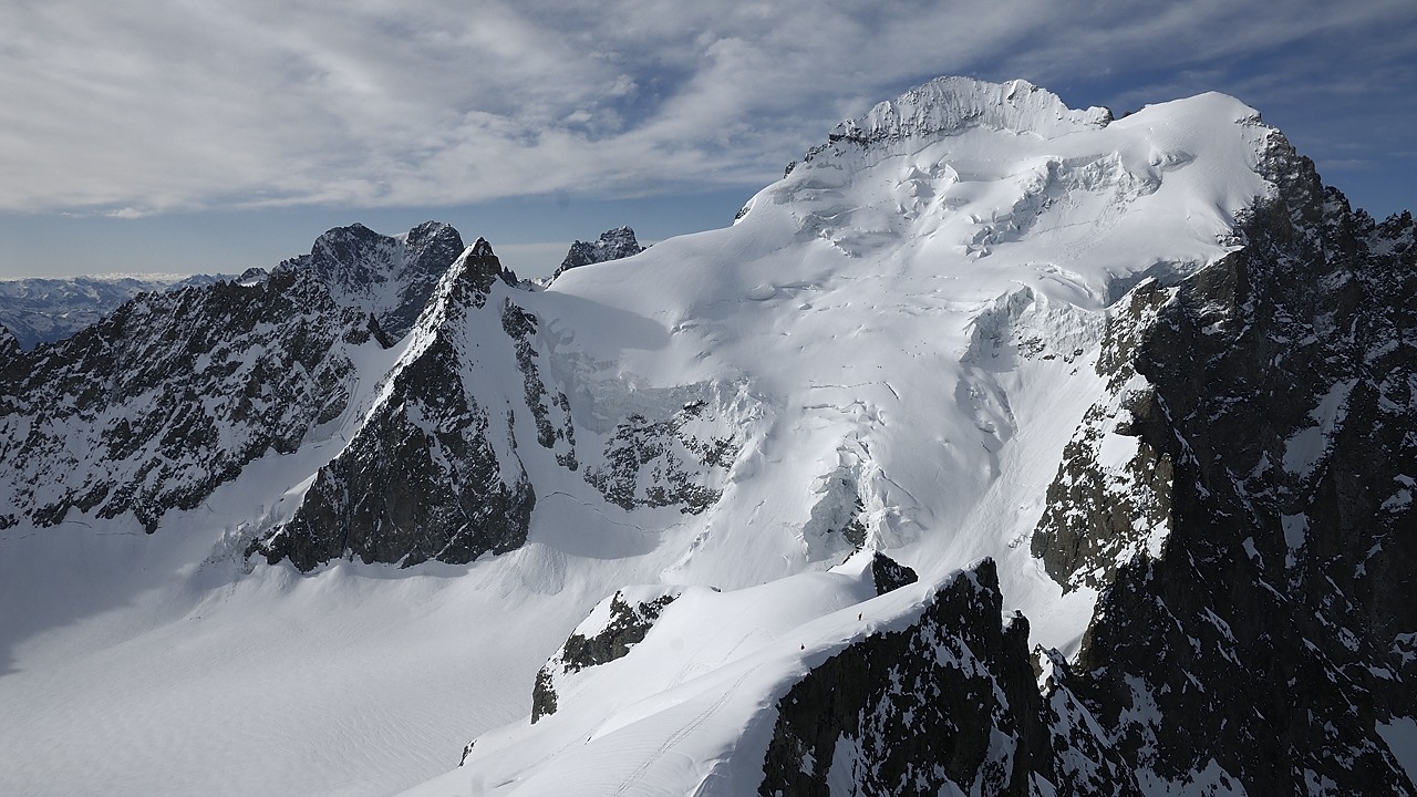 120513-083504.jpg - Barre des Ecrins depuis la Roche Faurio