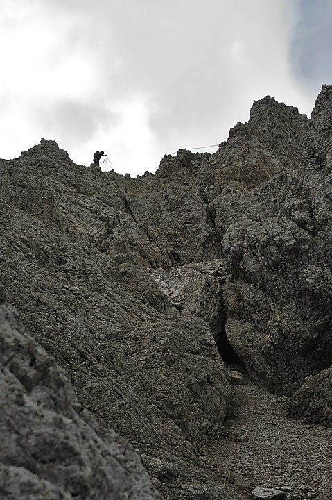 120923-113604.jpg - Cord�e en haut du couloir Paul Arthaud