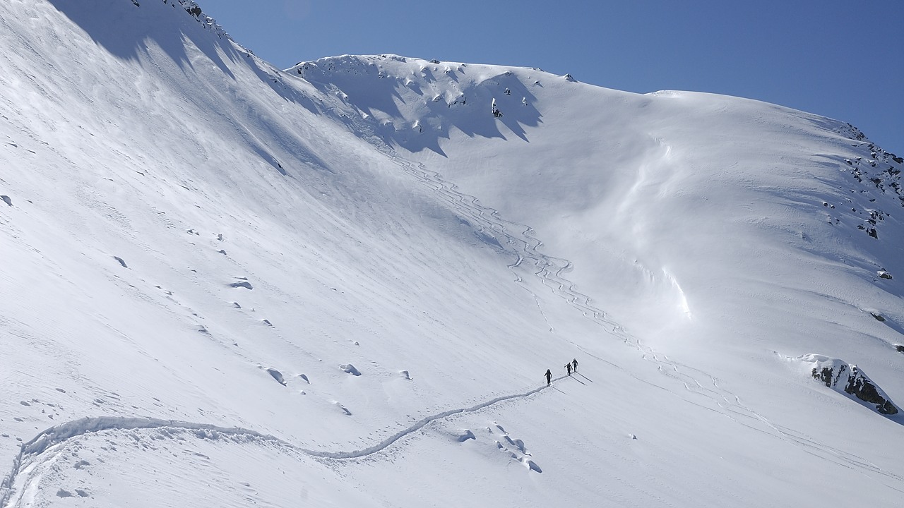130316-112251.jpg - On remonte au col des Frettes, Poste de Montmélian