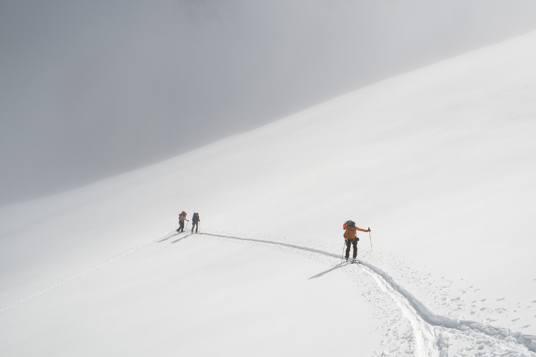 130510-102850.jpg - Montée sur le glacier de Laveciau avec le groupe anglais