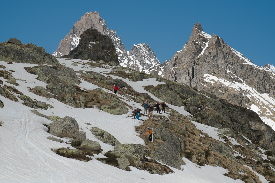 130511-122756.jpg - Descente du colle dei Becchi avec le groupe anglais
