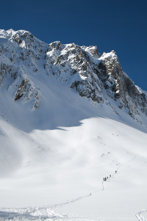 140223-111617.jpg - Du monde dans les rochers de Vallorin