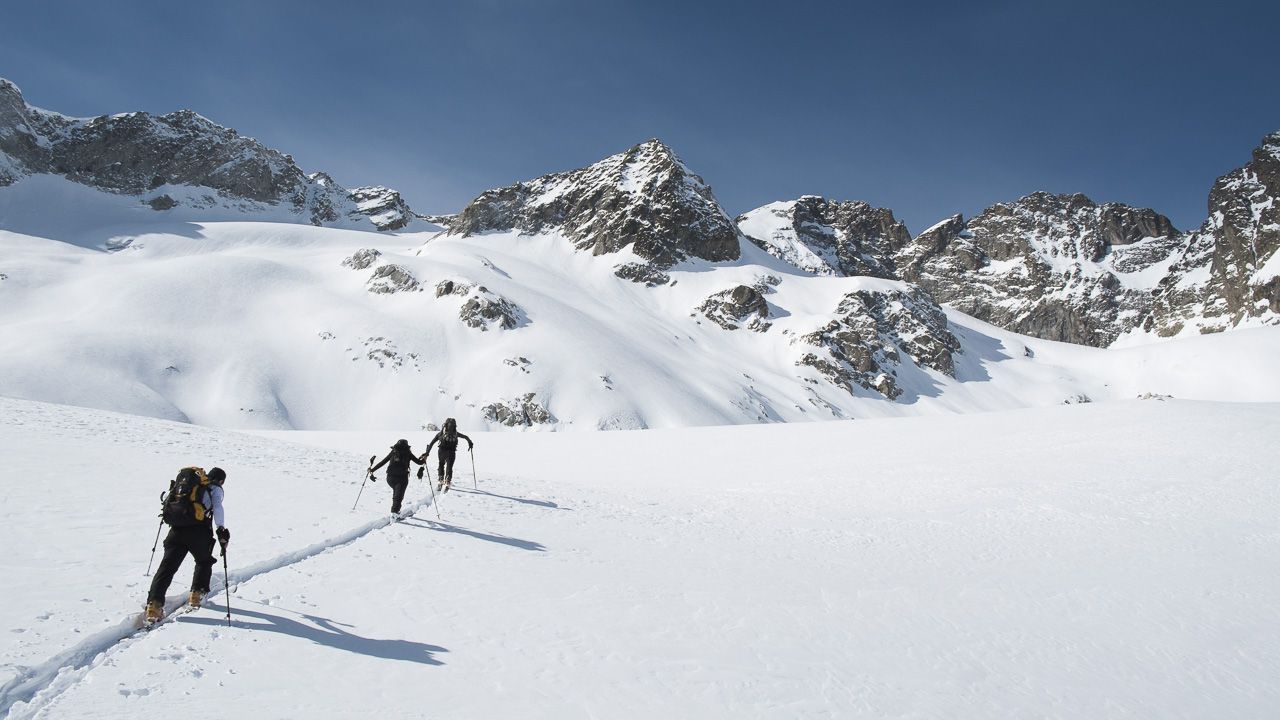 140329-100317.jpg - Belle poudreuse dans la montée au col des Berches